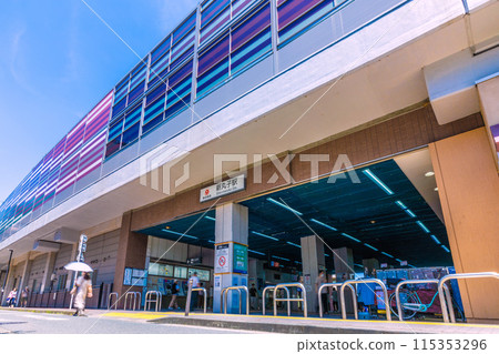 日本六月的川崎城市景觀。東急電鐵新丸子站等景觀 115353296