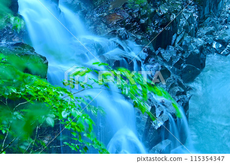 Fantastic Kannon Falls in Tsukechi Gorge 115354347