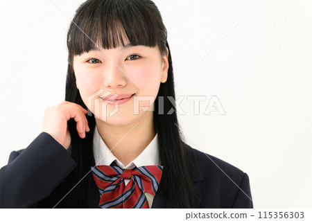高中女孩微笑的肖像特寫 115356303