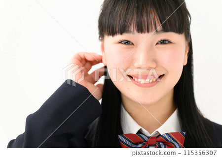 高中女孩微笑的肖像特寫 115356307