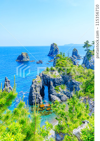 初夏青海島海上阿爾卑斯山 山口縣長門市 115356710