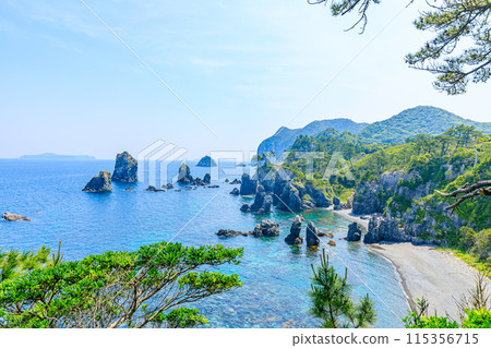 初夏青海島海上阿爾卑斯山 山口縣長門市 115356715