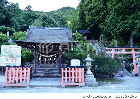 滋賀縣高島市、若宮神社、白須神社的終點神社、神宮參道 滋賀縣高島市、若宮神社、白須神社的終點神社、神宮參道 115357269