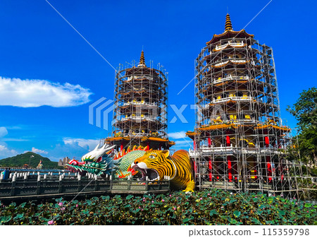 台灣龍虎塔正在整修 115359798