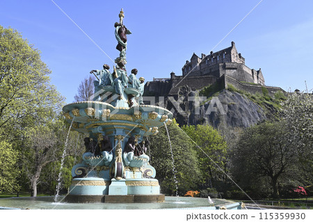 [UK, Scotland] Ross Fountain and Edinburgh Castle 115359930