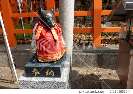Osaka / Foxes at the Hatsu-tatsu Mairi festival at Sumiyoshi Taisha Shrine (photographed on April 9, 2024) Osaka / Foxes at the Hatsu-tatsu Mairi festival at Sumiyoshi Taisha Shrine (photographed on April 9, 2024) 115360934