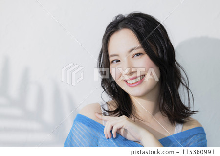 夏季護膚形象 115360991