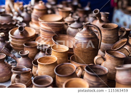 variety of wooden kitchenware 115363459
