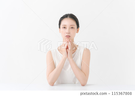 一個女人要好好保養自己的皮膚 一個女人要好好保養自己的皮膚 115367808
