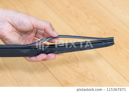 Torn wiper rubber 115367871