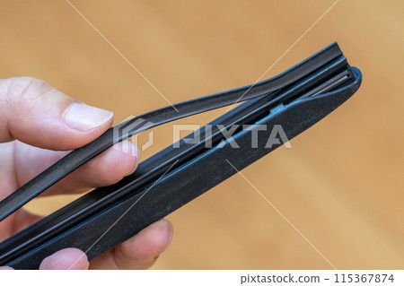 Torn wiper rubber 115367874