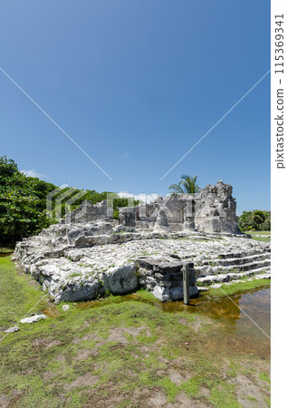Ancient Ruins of El Rey in Cancun, Mexico Ancient Ruins of El Rey in Cancun, Mexico 115369341
