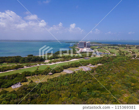 Aerial view of El Rey mayan ruins, Cancun, Mexico Aerial view of El Rey mayan ruins, Cancun, Mexico 115369381