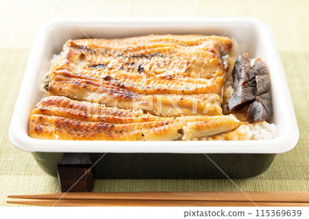 Delicious eel box lunch Delicious eel box lunch 115369639