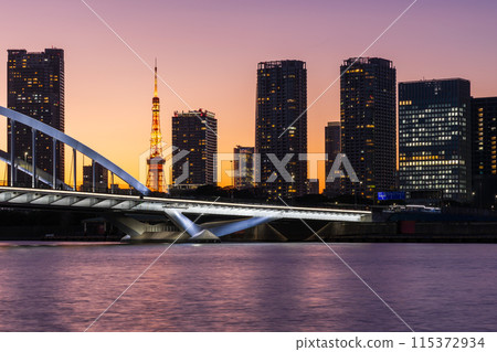 東京夜景 面向東京鐵塔的勝哄夜景 115372934