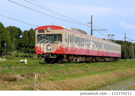 [Ohmi Railway] 820 series ~ Red train ~ (Main line: Hino to Asahino) 115374211
