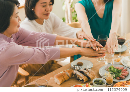 female, females, woman 115374909