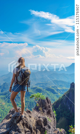 登山者站在陡峭的山頂俯視山峰AI圖像 115376907