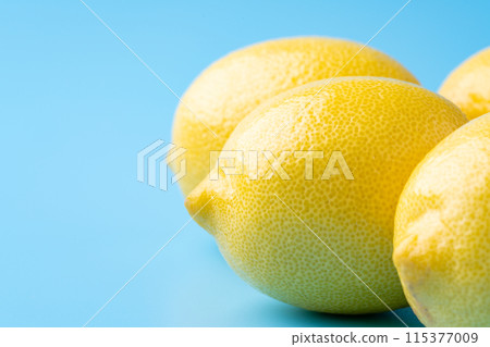 清爽的檸檬特寫背景 115377009