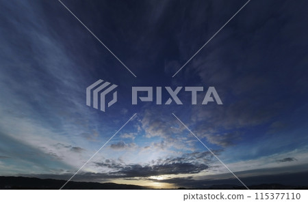 A refreshing morning sky with a variety of clouds, early summer, ultra-wide angle, sky-focused, 240515am 115377110