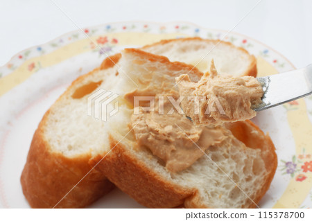 Peanut cream Peanut cream 115378700