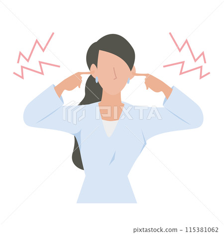 一位女商人摀住耳朵，聽著老闆的傷人話語。 115381062