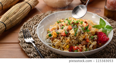 Shirasu and natto fried rice (a fried rice recipe that lets you enjoy the savory flavor of natto) 115383053