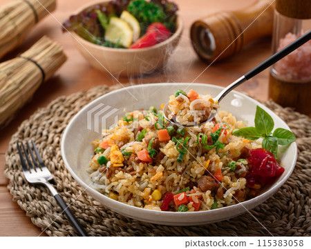 Shirasu and natto fried rice (a fried rice recipe that lets you enjoy the savory flavor of natto) Shirasu and natto fried rice (a fried rice recipe that lets you enjoy the savory flavor of natto) 115383058