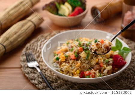Shirasu and natto fried rice (a fried rice recipe that lets you enjoy the savory flavor of natto) Shirasu and natto fried rice (a fried rice recipe that lets you enjoy the savory flavor of natto) 115383062