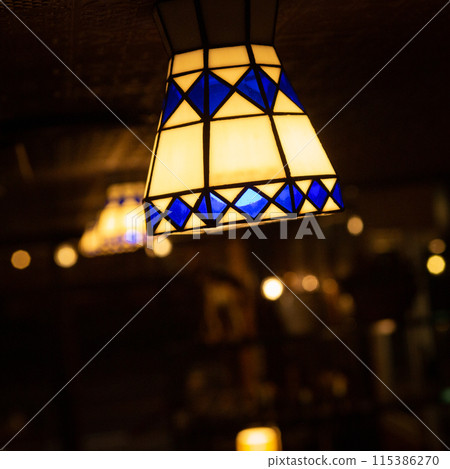 retro lighting 115386270