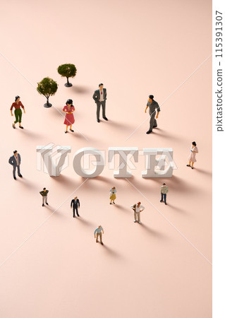 Miniature people around the English spelling of the boat 115391307