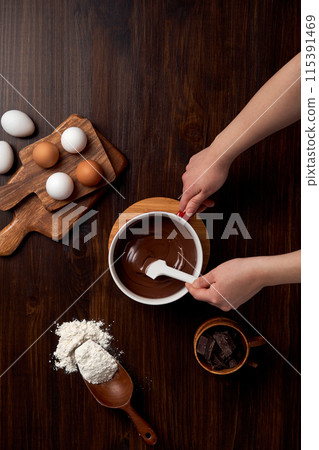Melting chocolate 115391469