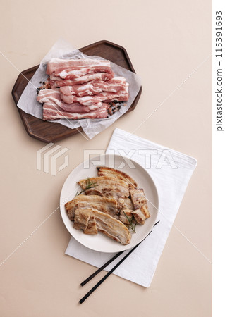 Raw meat and grilled pork belly Raw meat and grilled pork belly 115391693