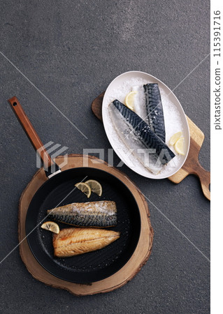 raw and roasted mackerel 115391716