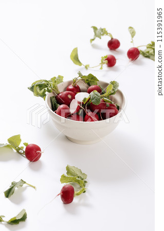 Fresh and fresh with a white bowl 115391965