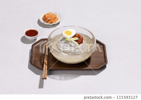 Cold naengmyeon in summer 115393127