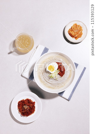 Cold naengmyeon in summer 115393129