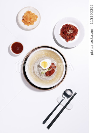 Cold naengmyeon in summer 115393392