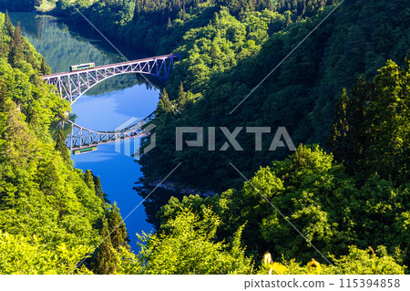 [福島縣/奧會津]第一隻見川大橋美麗的新綠 115394858