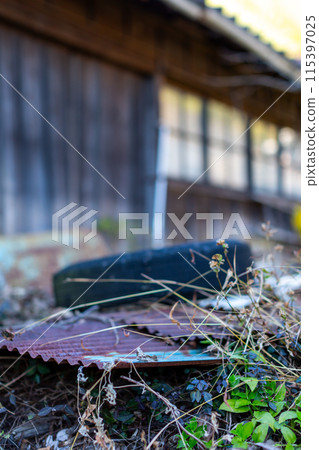 空房子被遺棄的房子 115397025