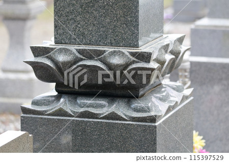 Tombstone Surin 115397529