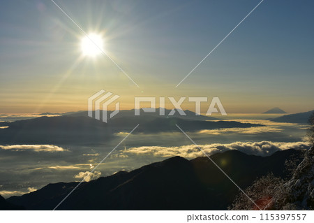 Mt. Fuji floating in the sea of clouds Mt. Fuji floating in the sea of clouds 115397557