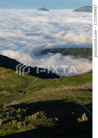 The sea of clouds spreading over Tomuratushi 115399497