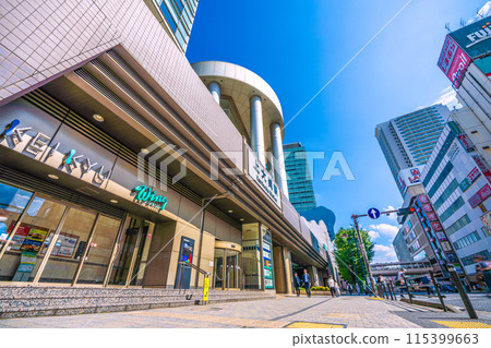 日本橫濱市六月的城市景觀。上大岡站等的景色=第3 115399663