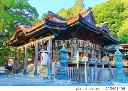 [香川縣] 朝陽下的金刀比羅神社（本宮參拜殿/本殿） 115401496