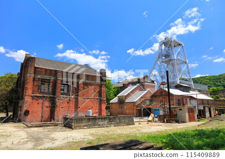 [Kumamoto Prefecture] The second shaft tower of the Manda Pit of the Mitsui Miike Coal Mine on a clear day (Meiji Industrial Revolution Heritage Sites of Japan) 115409889