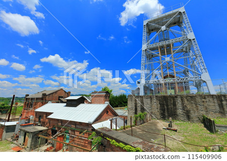 [Kumamoto Prefecture] The second shaft tower of the Manda Pit of the Mitsui Miike Coal Mine on a clear day (Meiji Industrial Revolution Heritage Sites of Japan) 115409906