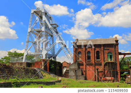 [Kumamoto Prefecture] The second shaft tower of the Manda Pit of the Mitsui Miike Coal Mine on a clear day (Meiji Industrial Revolution Heritage Sites of Japan) 115409930