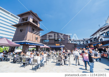 “東京”豐洲遊客如織,風景如畫。 “東京”豐洲遊客如織,風景如畫。 115410431