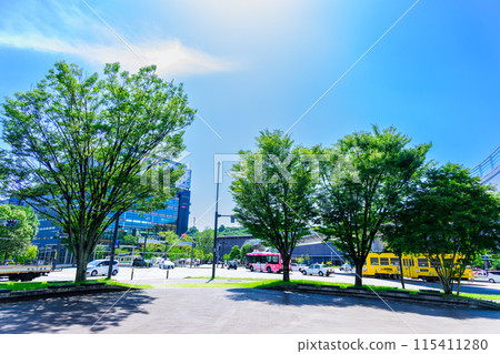 晴空萬裡、晴空萬裡的熊本站週邊風景(東口站/交通)【東口拍攝的素材】 晴空萬裡、晴空萬裡的熊本站週邊風景(東口站/交通)【東口拍攝的素材】 115411280